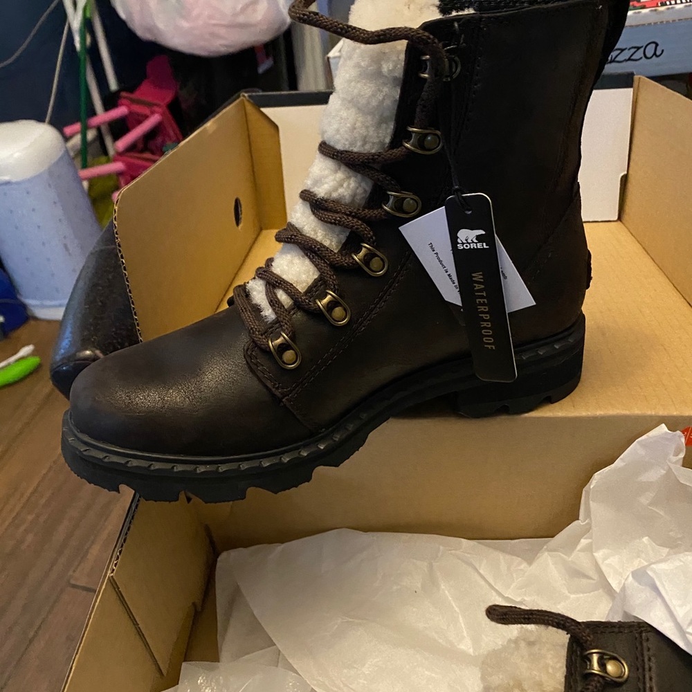 Lennox lace cozy boots